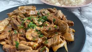 Plat Emincé de bœuf aux champignons