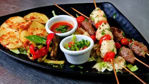 Plat brochettes mixtes